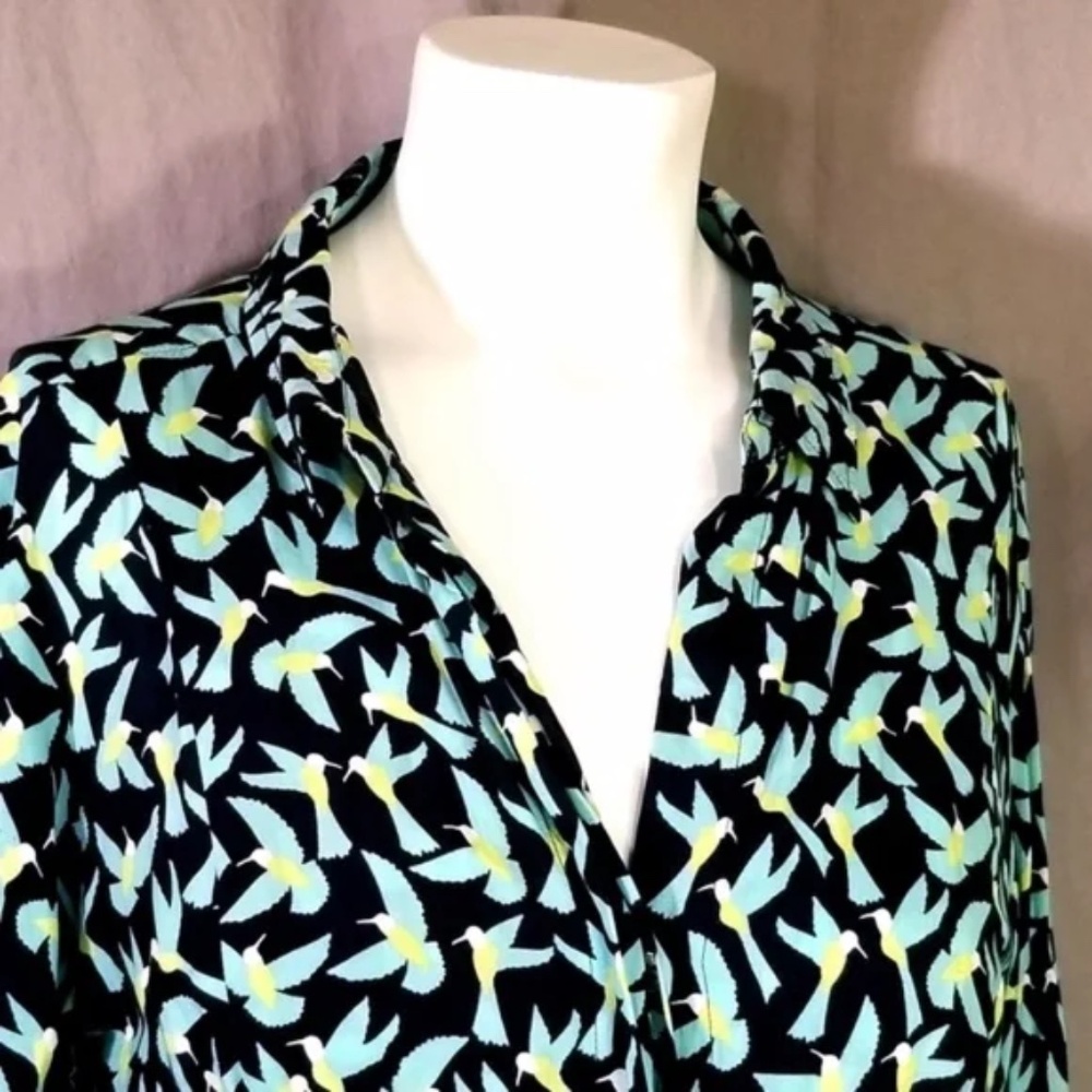 Two By Vince Camuto Button Down Bird Print Top - image 1